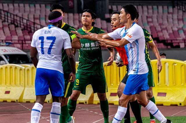 篮球资料库-京津德比回来了？血战到底2人染红 却惨成菜鸡互啄